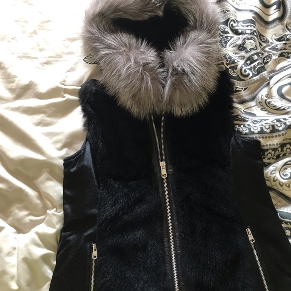 Brand new fur vest - Picture 6 of 7